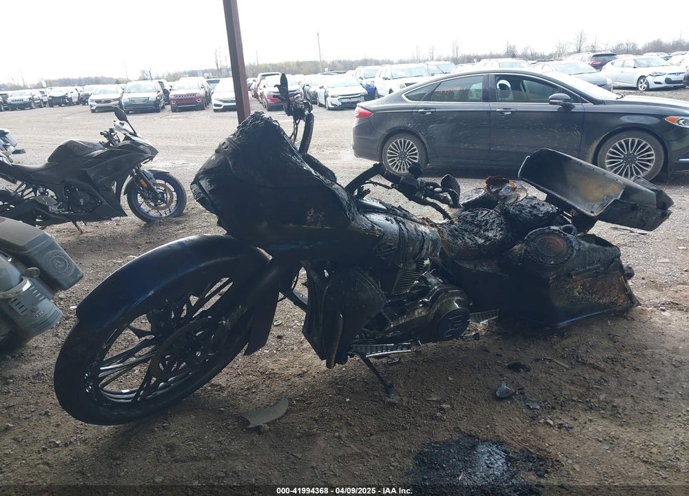 2007 HARLEY-DAVIDSON FLTR VIN: 1HD1FS4367Y672173