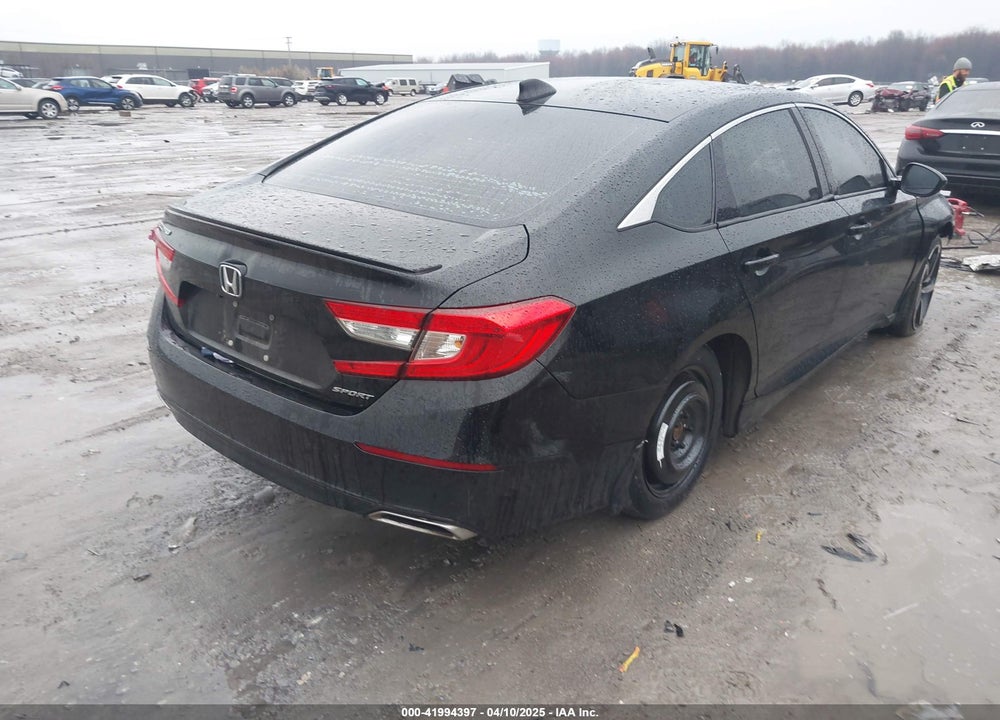 2018 HONDA ACCORD VIN: 1HGCV1F33JA222874