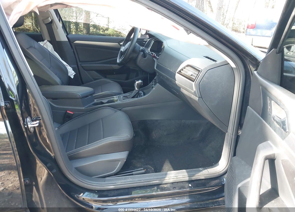 2024 VOLKSWAGEN JETTA VIN: 3VW7M7BU4RM033506