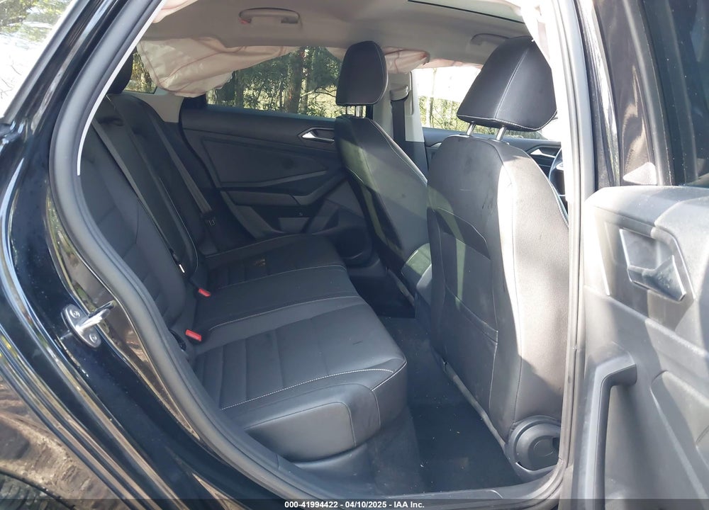 2024 VOLKSWAGEN JETTA VIN: 3VW7M7BU4RM033506