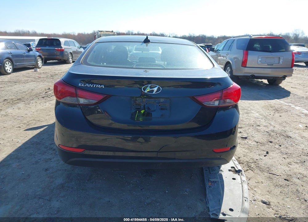 2016 HYUNDAI ELANTRA VIN: 5NPDH4AEXGH761529