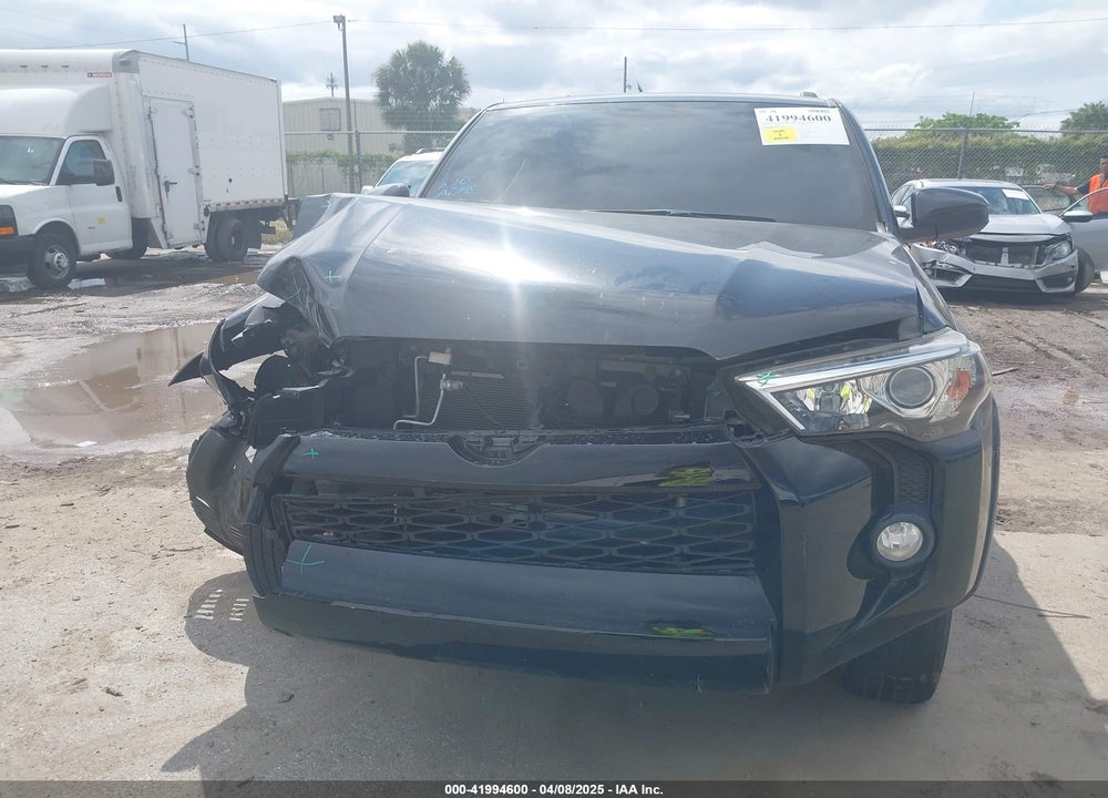 2018 TOYOTA 4RUNNER SR5 VIN: JTEZU5JR5J5185104