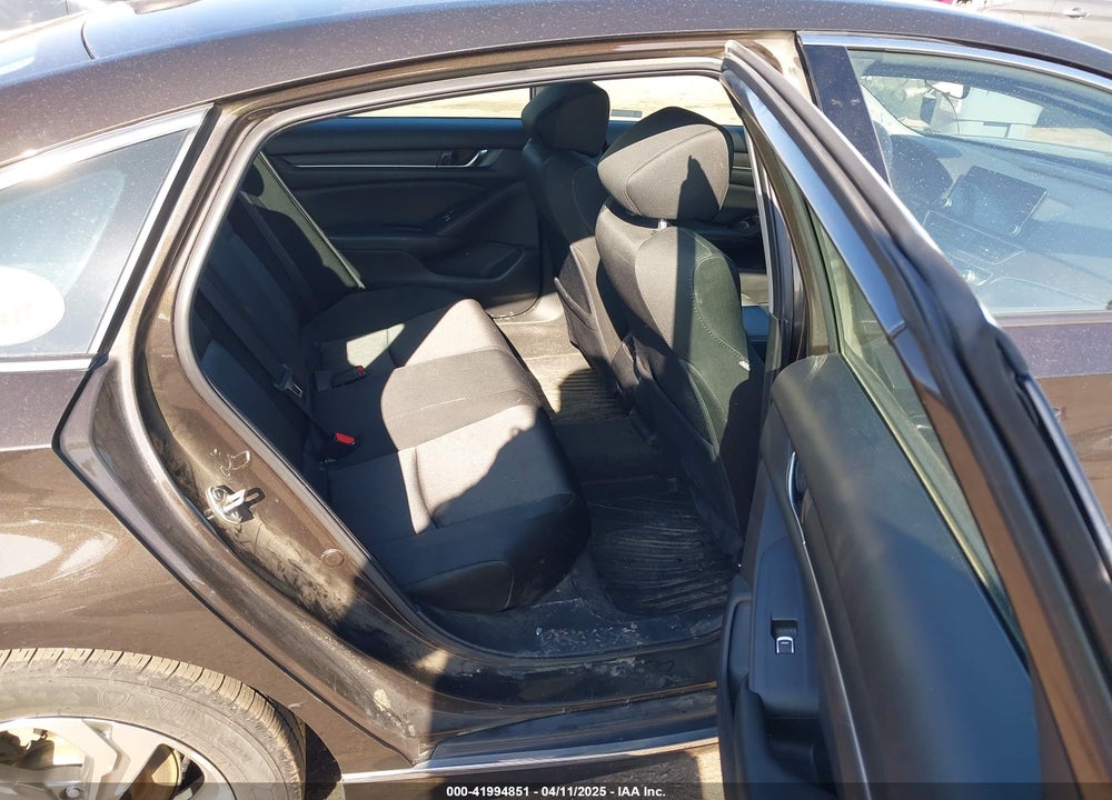 2018 HONDA ACCORD EX VIN: 1HGCV1F47JA242618