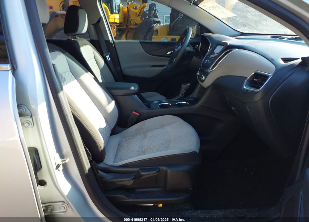 2019 CHEVROLET EQUINOX VIN: 2GNAXKEV9K6197087