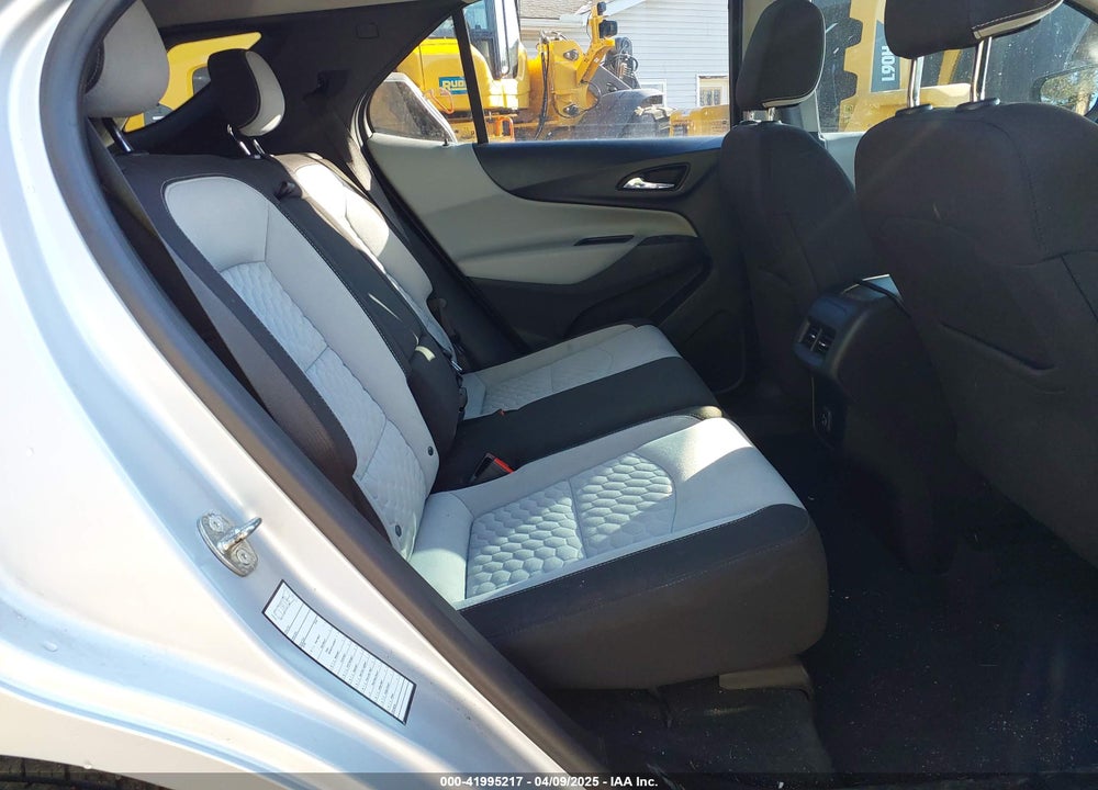 2019 CHEVROLET EQUINOX VIN: 2GNAXKEV9K6197087