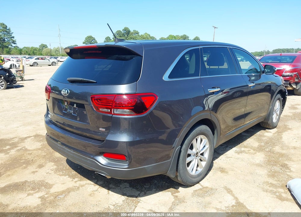 2019 KIA SORENTO 2.4L LX VIN: 5XYPG4A35KG529645