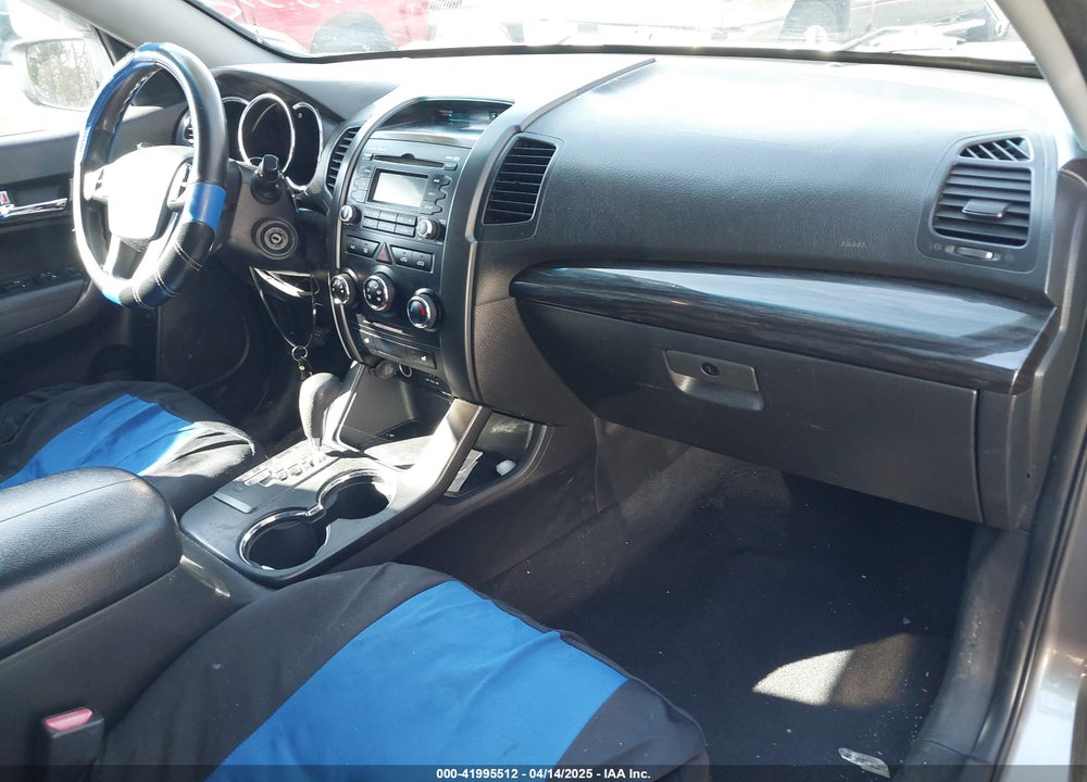 2012 KIA SORENTO VIN: 5XYKT3A65CG303679