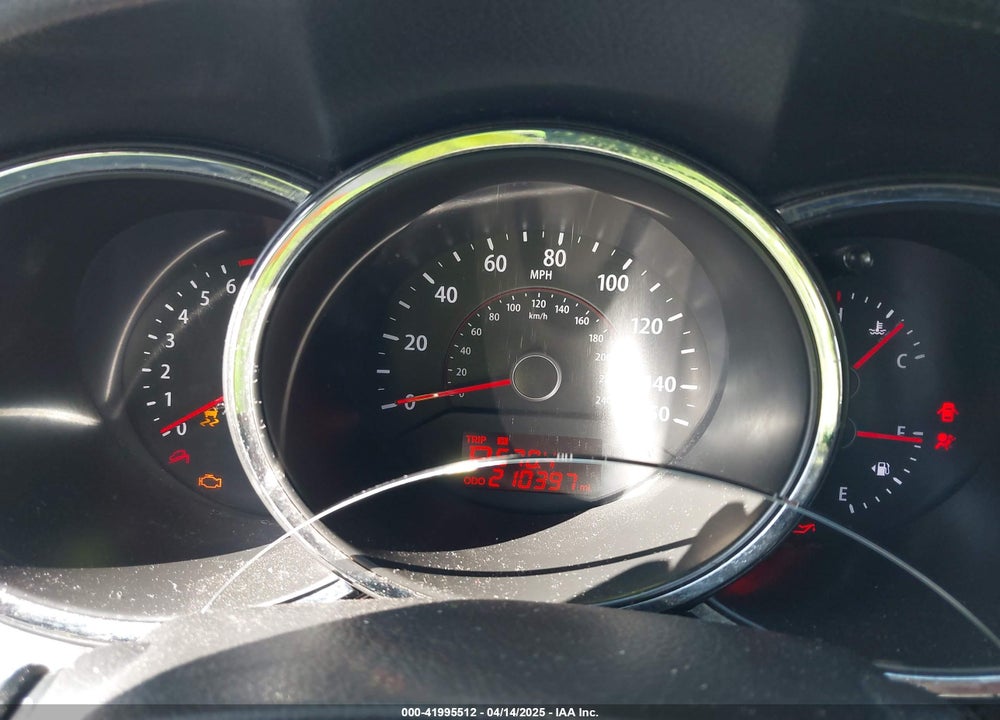 2012 KIA SORENTO VIN: 5XYKT3A65CG303679