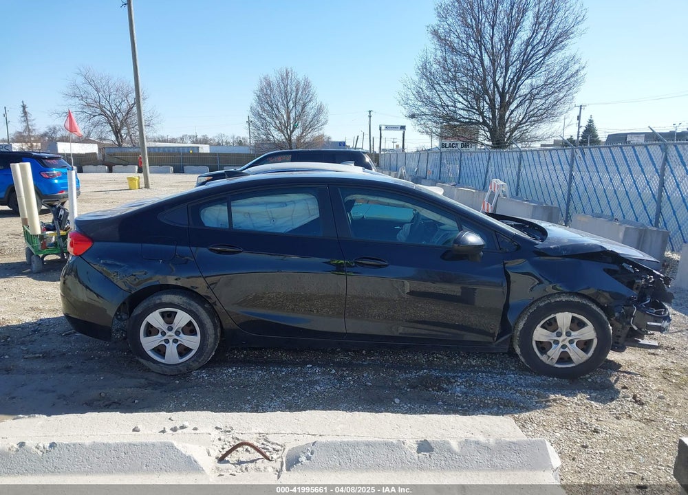 2018 CHEVROLET CRUZE VIN: 1G1BC5SM8J7201417