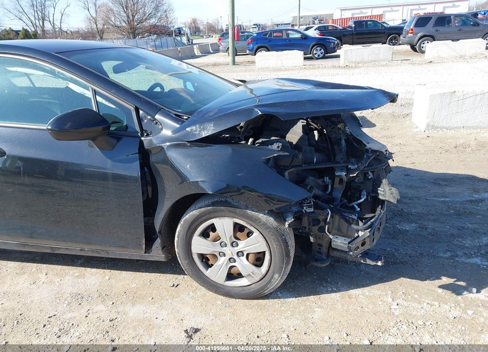 2018 CHEVROLET CRUZE VIN: 1G1BC5SM8J7201417