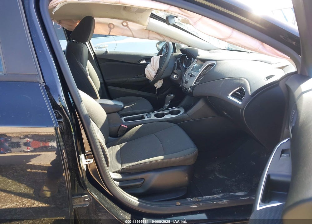 2018 CHEVROLET CRUZE VIN: 1G1BC5SM8J7201417