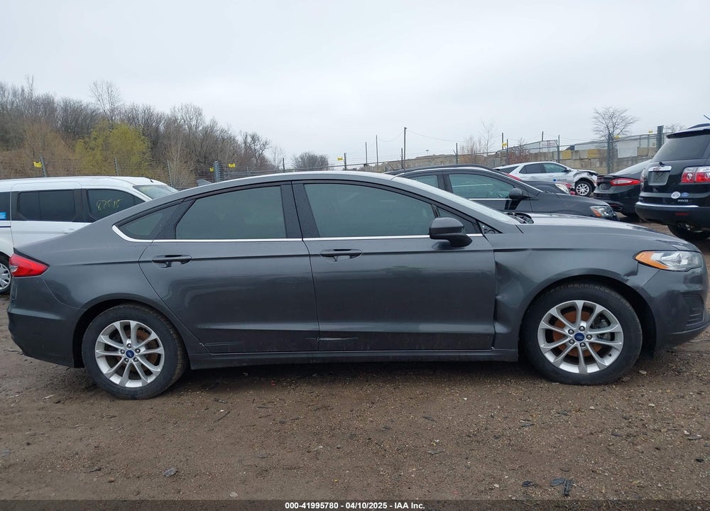 2019 FORD FUSION SE VIN: 3FA6P0H70KR136516