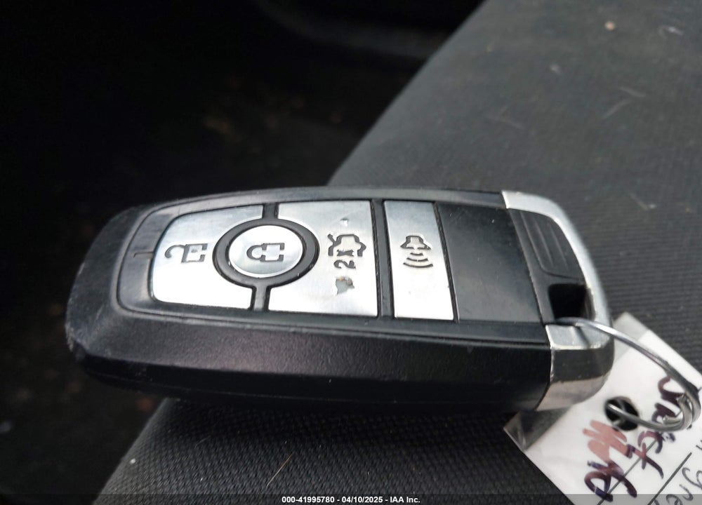 2019 FORD FUSION SE VIN: 3FA6P0H70KR136516
