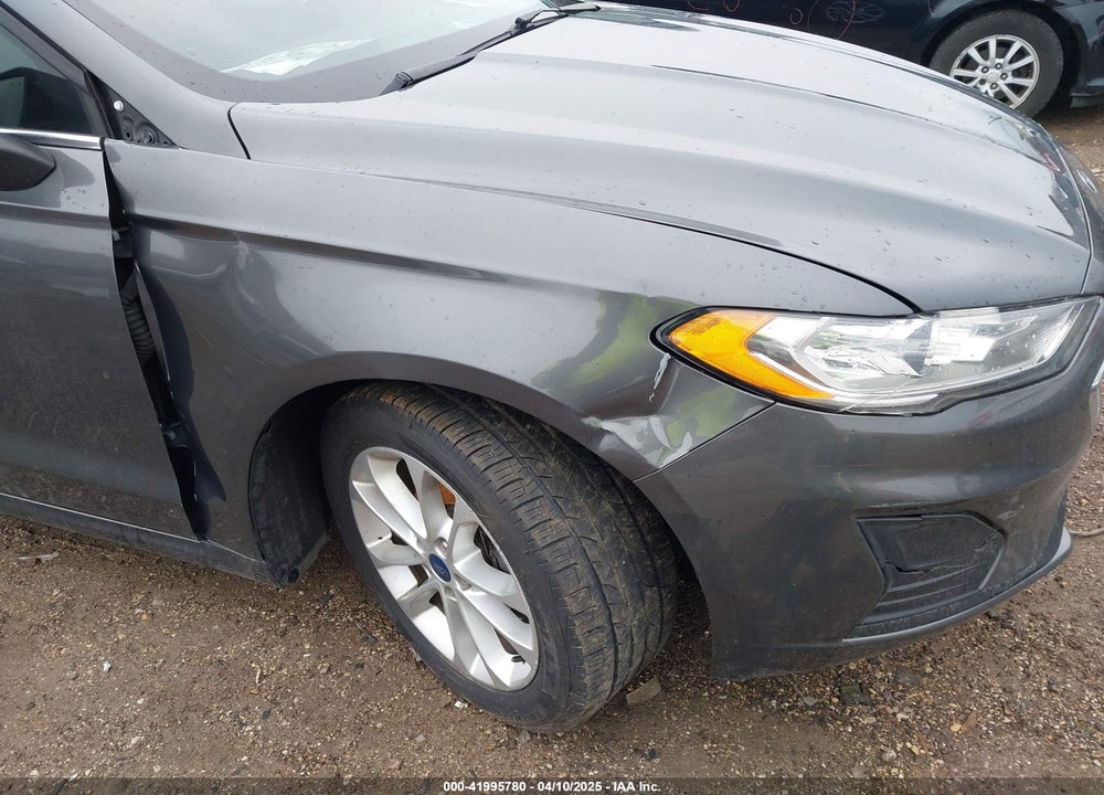 2019 FORD FUSION SE VIN: 3FA6P0H70KR136516