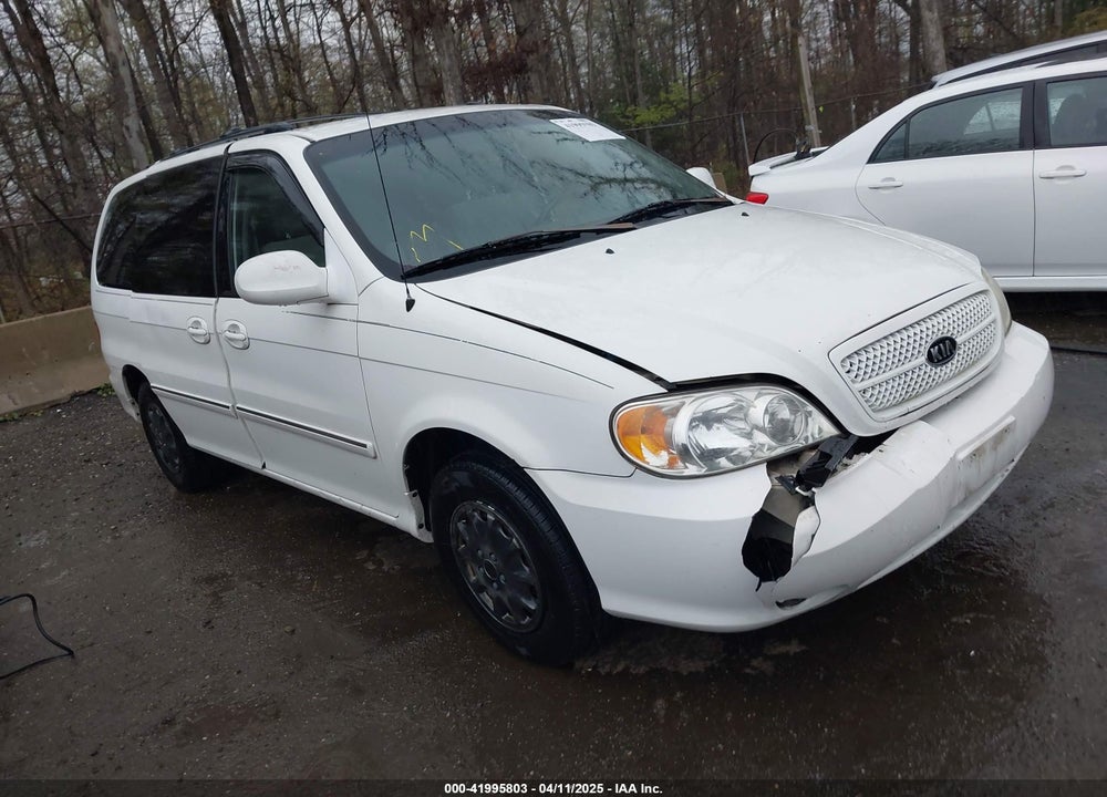 2005 KIA SEDONA VIN: KNDUP131256668958