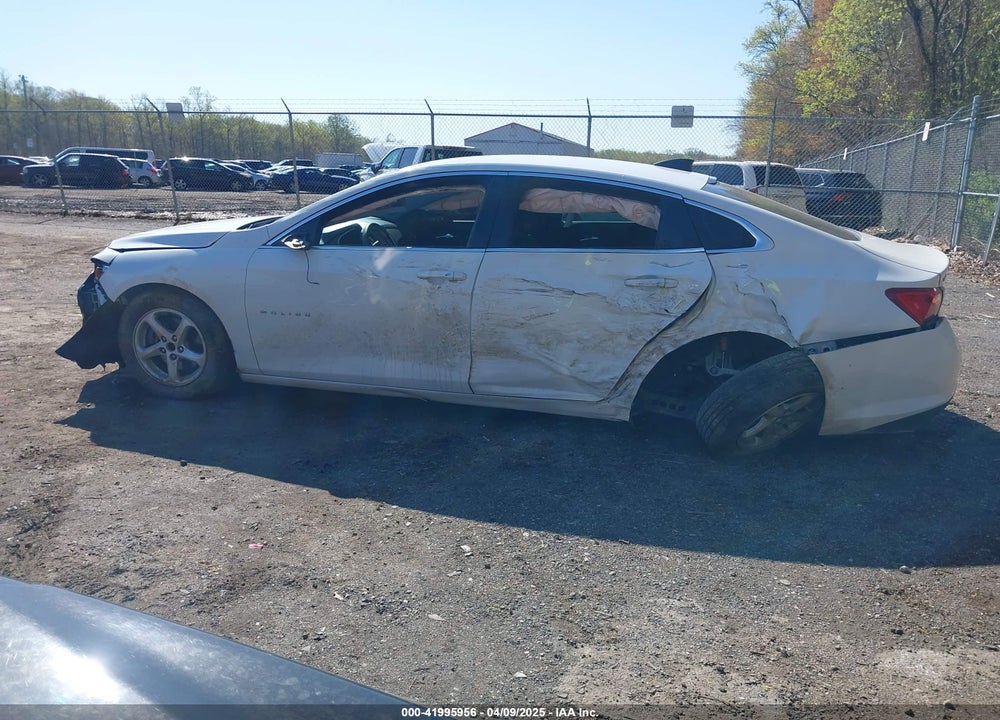 2018 CHEVROLET MALIBU VIN: 1G1ZB5ST2JF278282