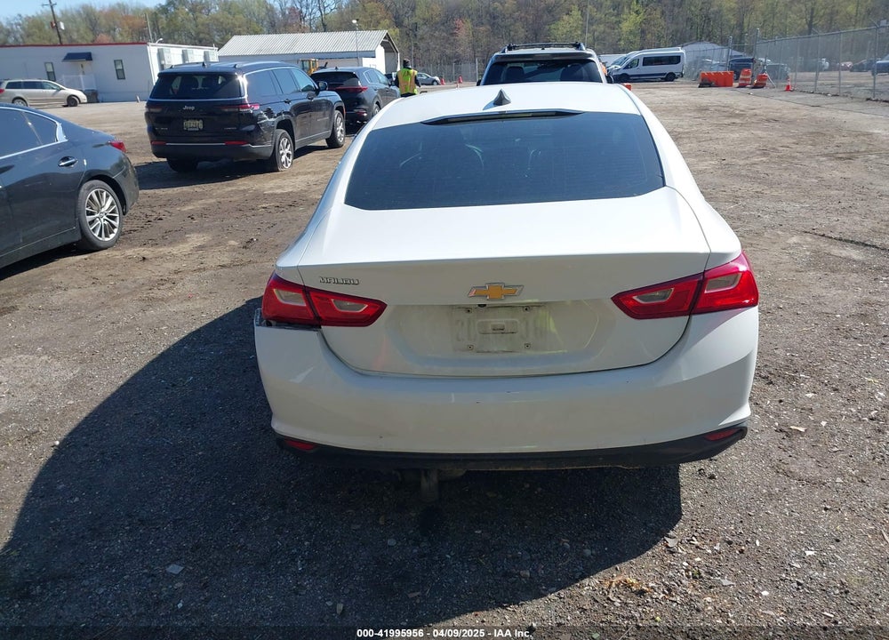 2018 CHEVROLET MALIBU VIN: 1G1ZB5ST2JF278282