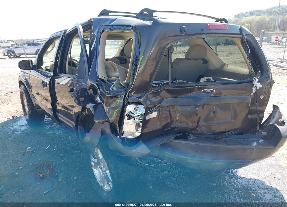 2007 FORD ESCAPE XLT/XLT SPORT VIN: 1FMYU93197KB68777