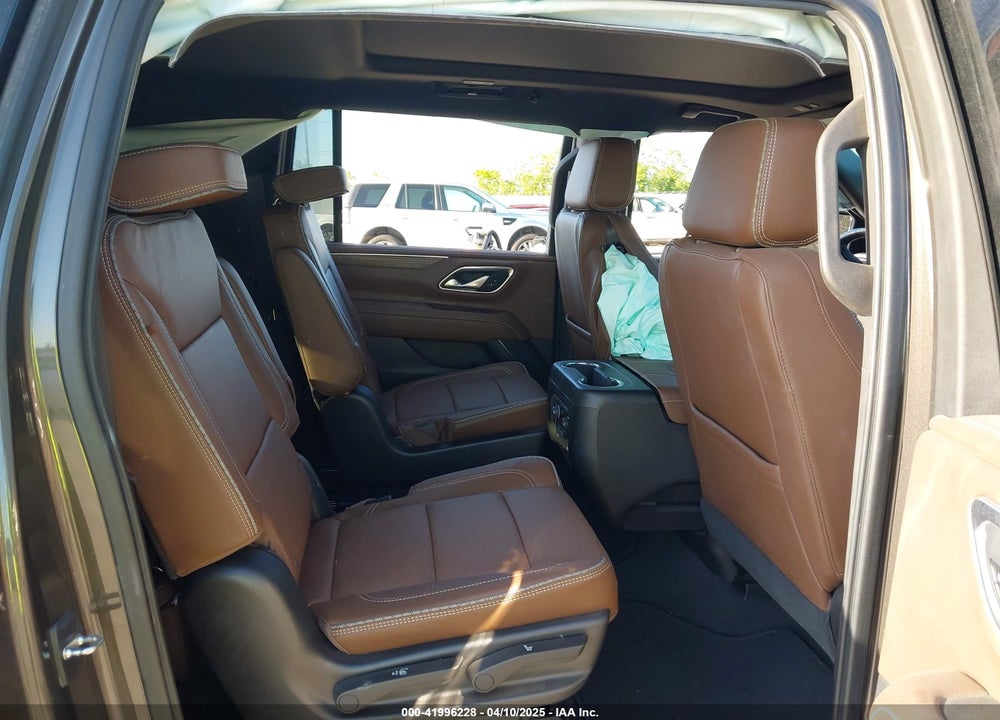 2021 CHEVROLET SUBURBAN VIN: 1GNSKGKL2MR411444