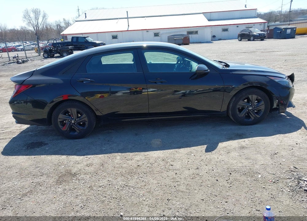 2022 HYUNDAI ELANTRA SEL VIN: 5NPLM4AG0NH079930