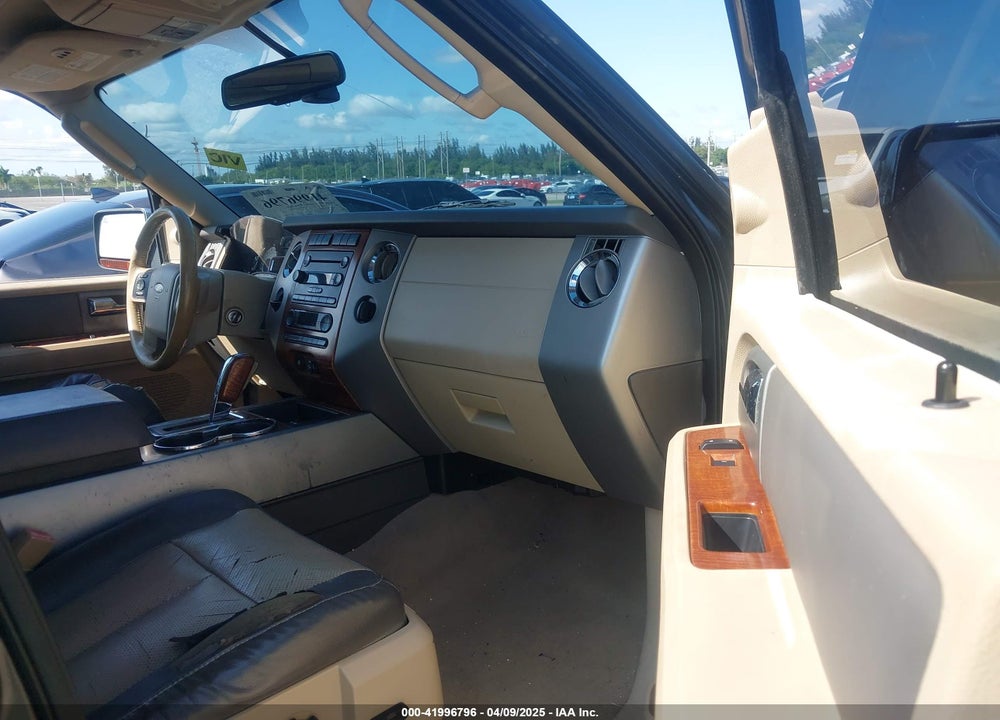 2007 FORD EXPEDITION EL VIN: 1FMFU17587LA26789