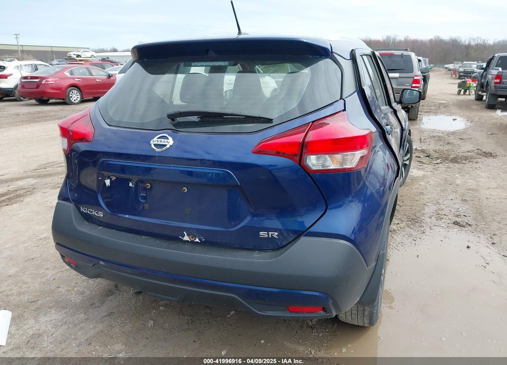 2018 NISSAN KICKS VIN: 3N1CP5CU1JL524897