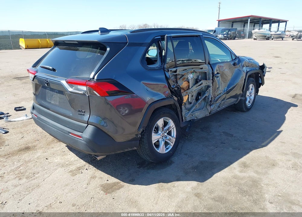 2021 TOYOTA RAV4 VIN: 2T3P1RFV6MC185936