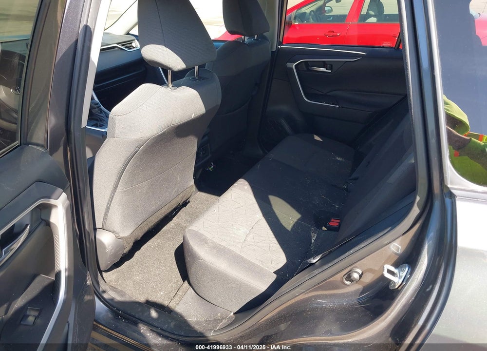 2021 TOYOTA RAV4 VIN: 2T3P1RFV6MC185936