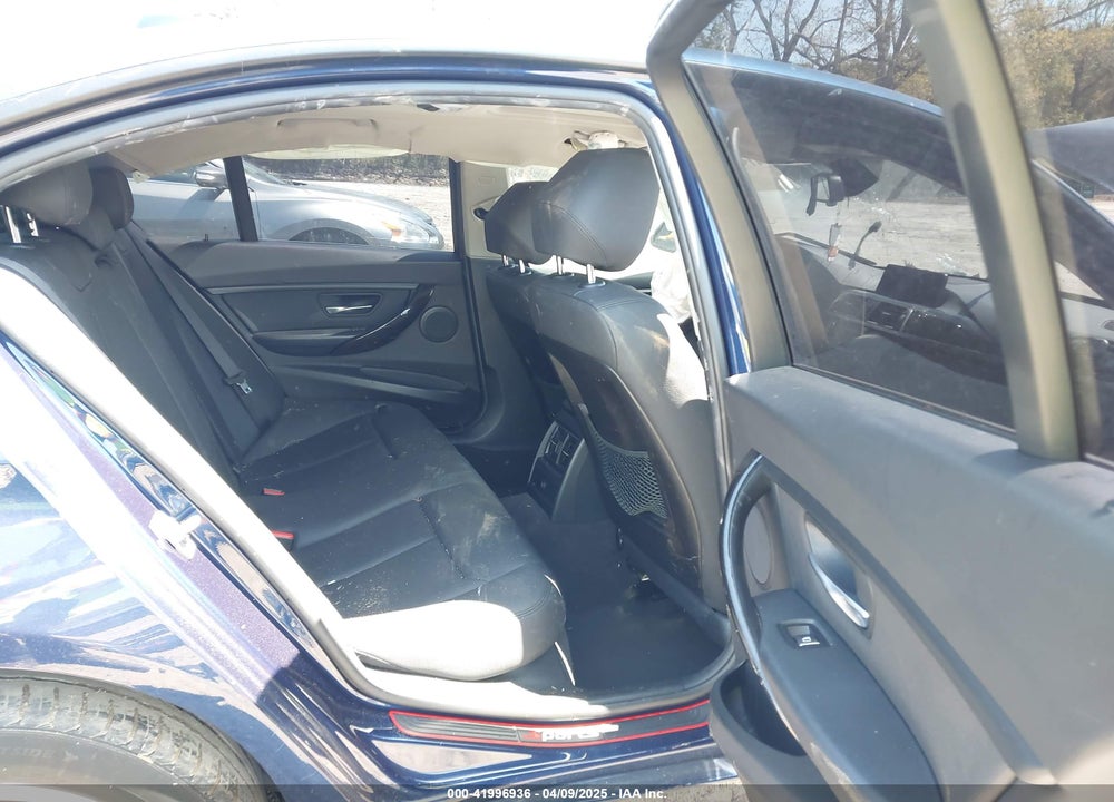 2018 BMW 3 SERIES VIN: WBA8E5G5XJNV02762