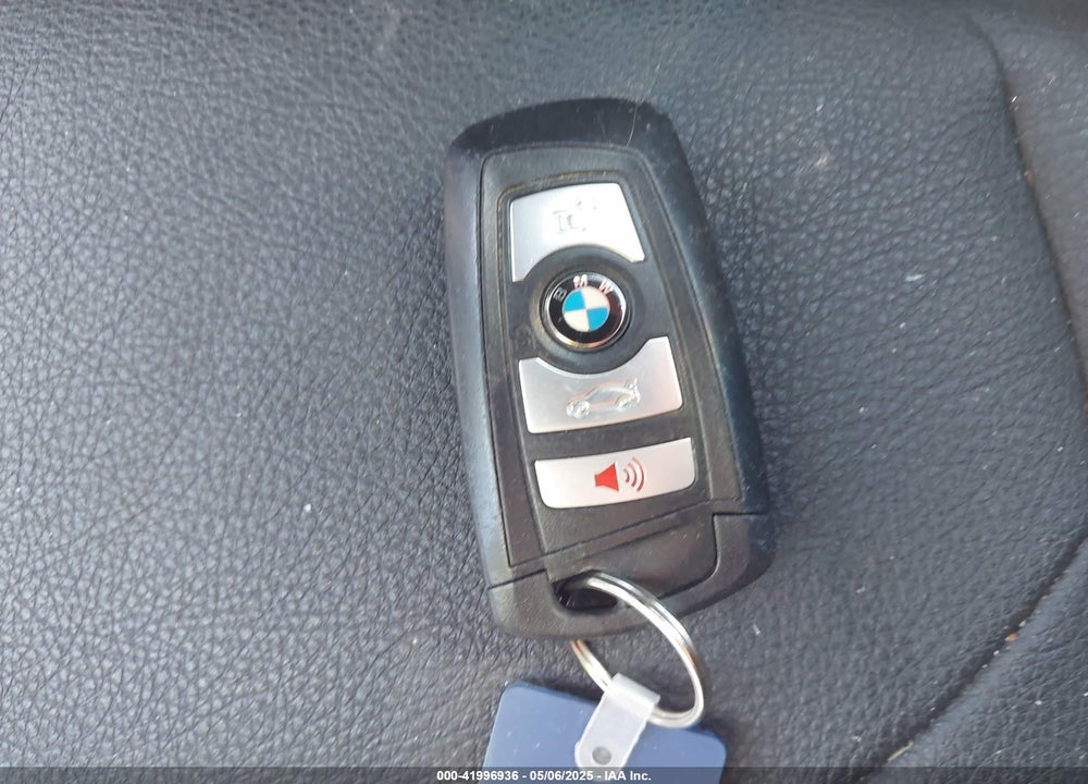 2018 BMW 3 SERIES VIN: WBA8E5G5XJNV02762