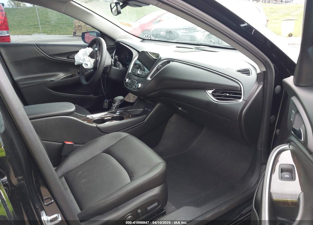 2025 CHEVROLET MALIBU VIN: 1G1ZE5ST0SF129104