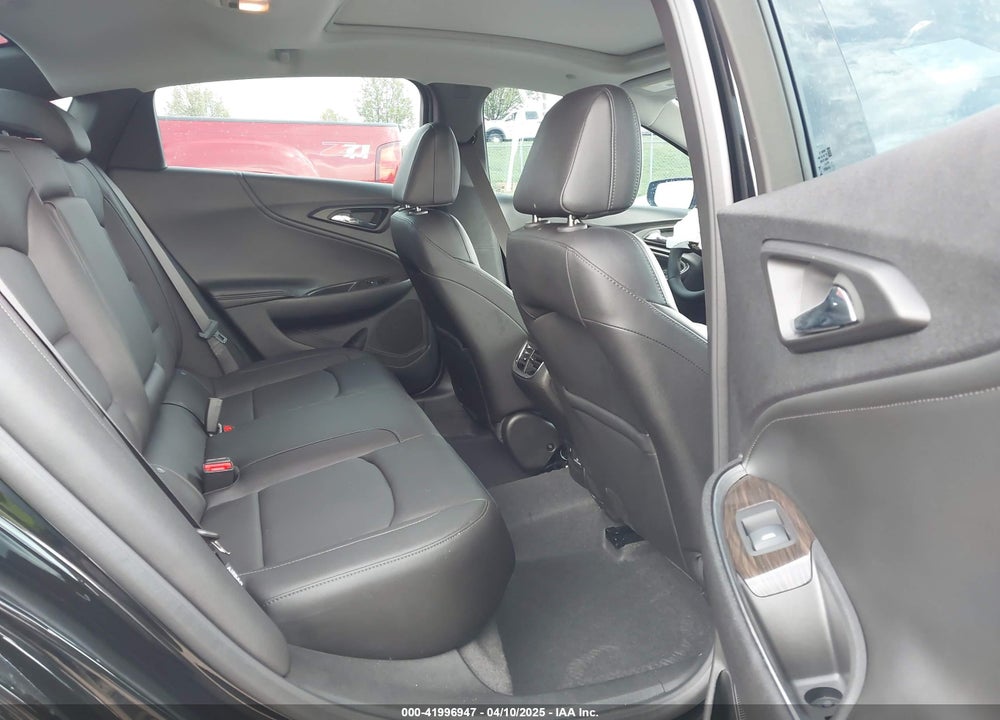 2025 CHEVROLET MALIBU VIN: 1G1ZE5ST0SF129104