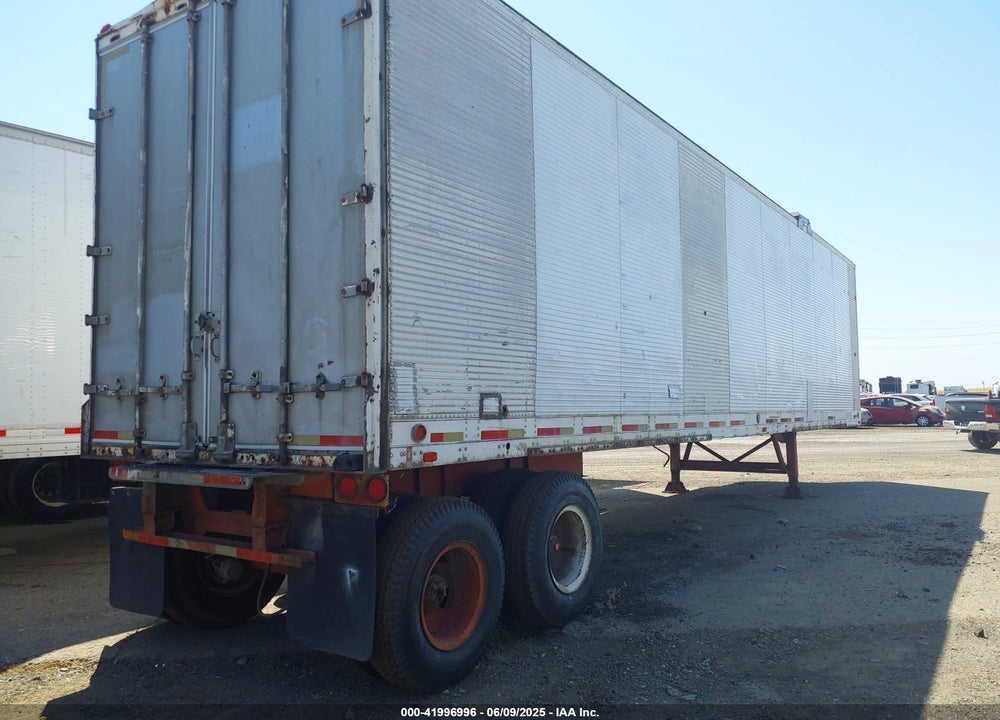 1985 FRUEHAUF SEMI TRAILER VIN: 00000000MEK824419