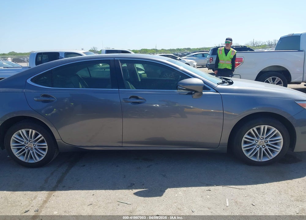 2013 LEXUS ES 350 VIN: JTHBK1GG1D2031262