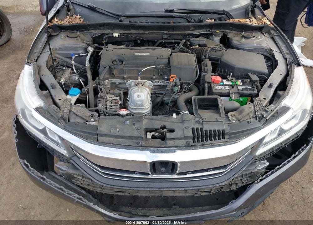 2017 HONDA ACCORD VIN: 1HGCR2F3XHA155601