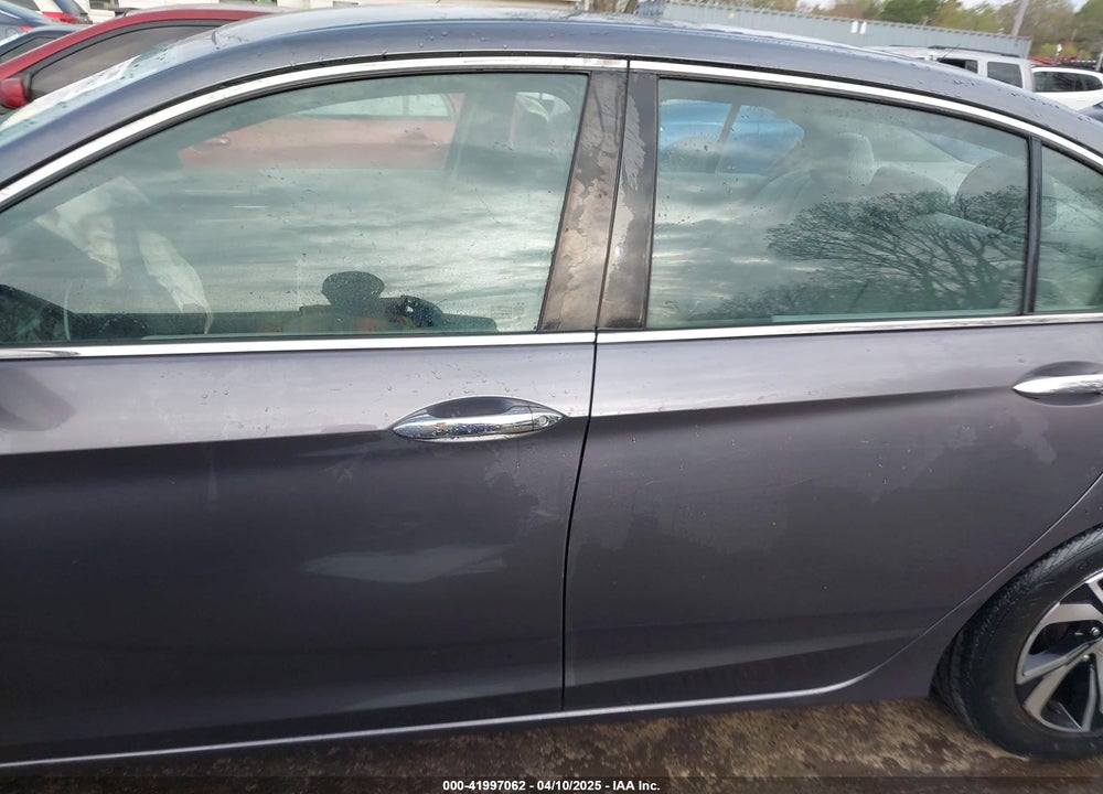 2017 HONDA ACCORD VIN: 1HGCR2F3XHA155601