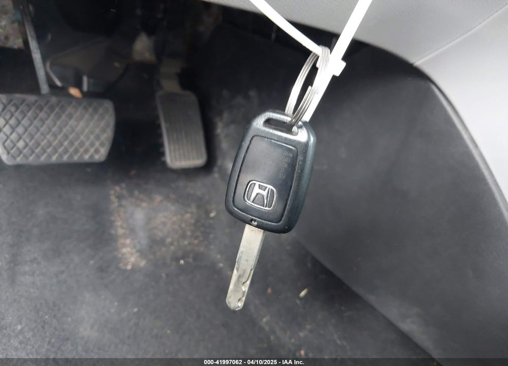 2017 HONDA ACCORD VIN: 1HGCR2F3XHA155601