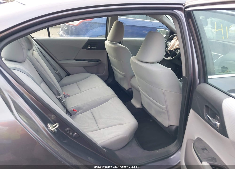 2017 HONDA ACCORD VIN: 1HGCR2F3XHA155601