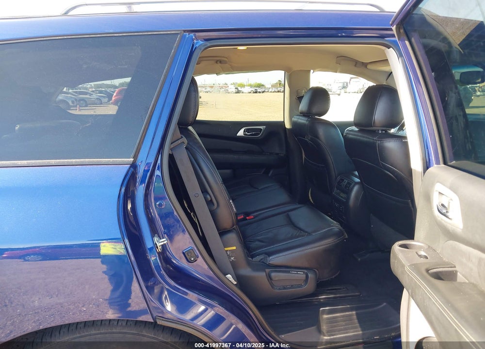 2019 NISSAN PATHFINDER SL VIN: 5N1DR2MN5KC651971