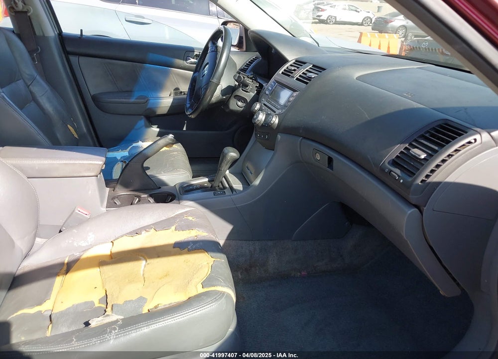 2003 HONDA ACCORD 3.0 EX VIN: 1HGCM66533A067778