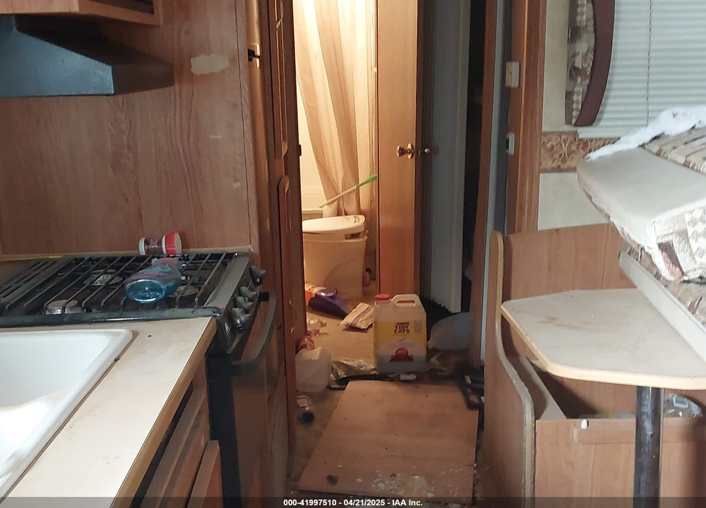 2006 JAYCO CAMPER VIN: 1UJBJ02RX61EJ0960