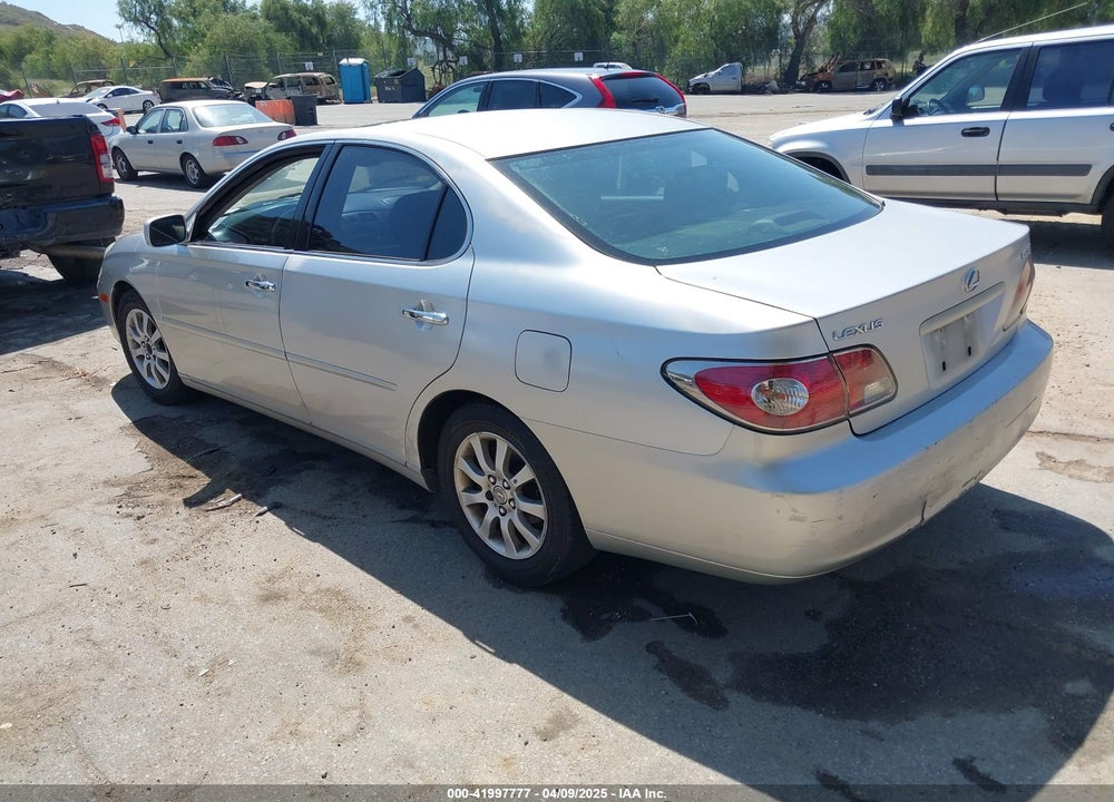 2003 LEXUS ES 300 VIN: JTHBF30G130107017