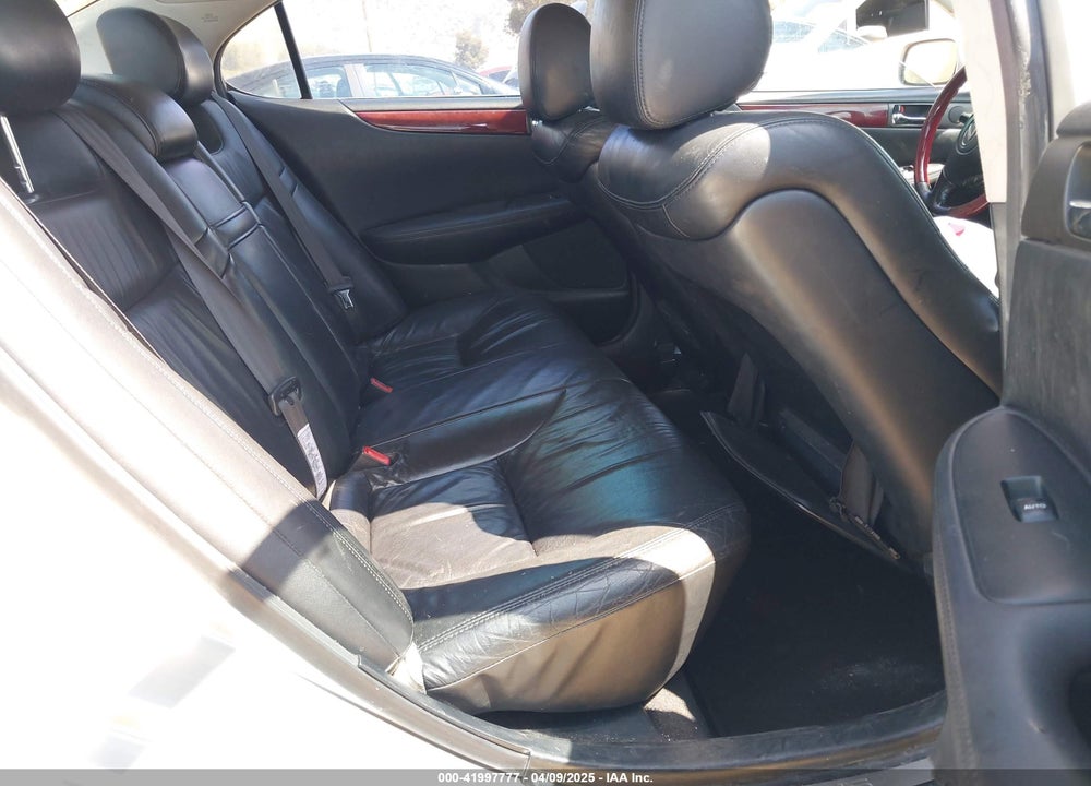 2003 LEXUS ES 300 VIN: JTHBF30G130107017
