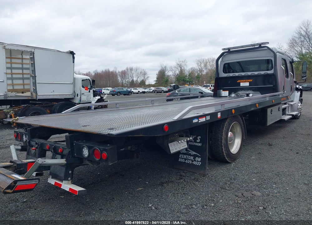 2025 FREIGHTLINER M2 106 VIN: 3ALACWFC5SDVU7053