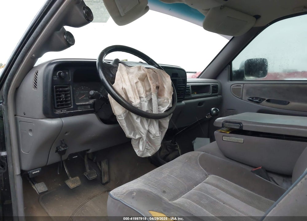 1996 DODGE RAM 3500 VIN: 3B7MC33C3TM191060