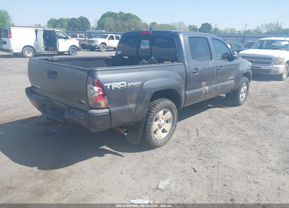 2015 TOYOTA TACOMA BASE V6 VIN: 5TFLU4EN6FX112735