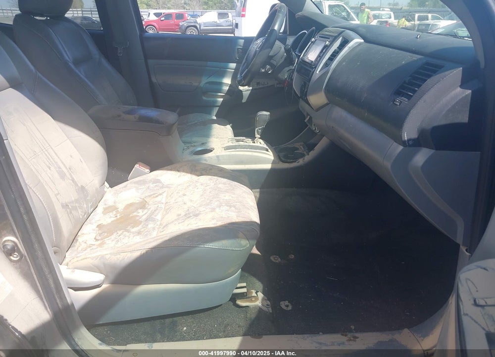 2015 TOYOTA TACOMA BASE V6 VIN: 5TFLU4EN6FX112735
