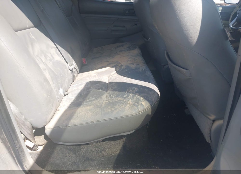 2015 TOYOTA TACOMA BASE V6 VIN: 5TFLU4EN6FX112735