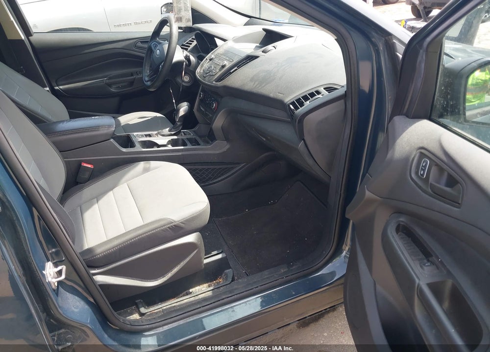2019 FORD ESCAPE VIN: 1FMCU0F7XKUB11720