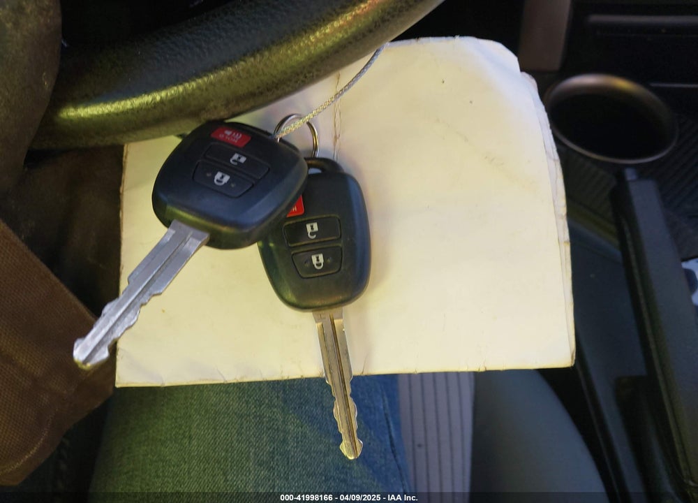 2015 TOYOTA RAV4 VIN: 2T3BFREVXFW252987